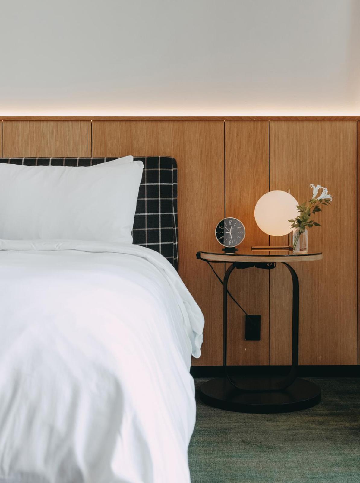 Lake View Family Suite